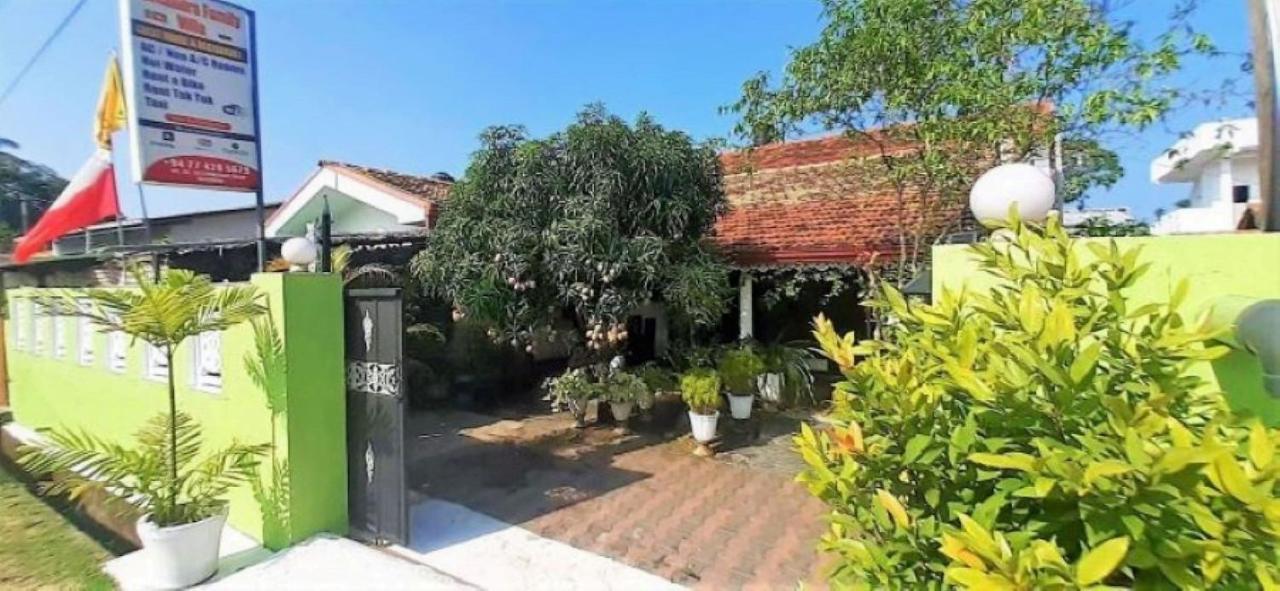 Alexandra Family Villa Негомбо Экстерьер фото