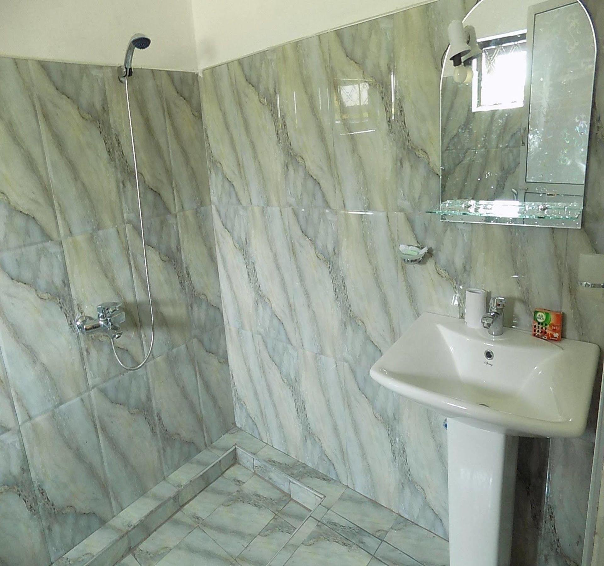 Alexandra Family Villa Негомбо Экстерьер фото