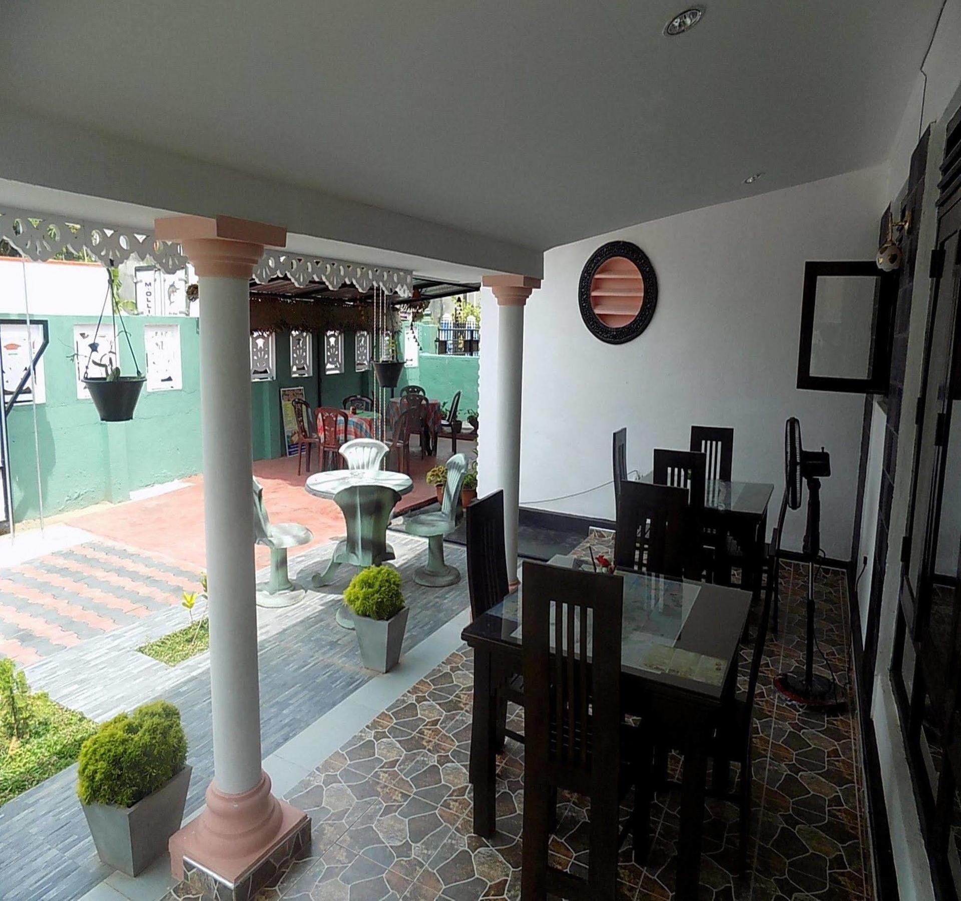 Alexandra Family Villa Негомбо Экстерьер фото