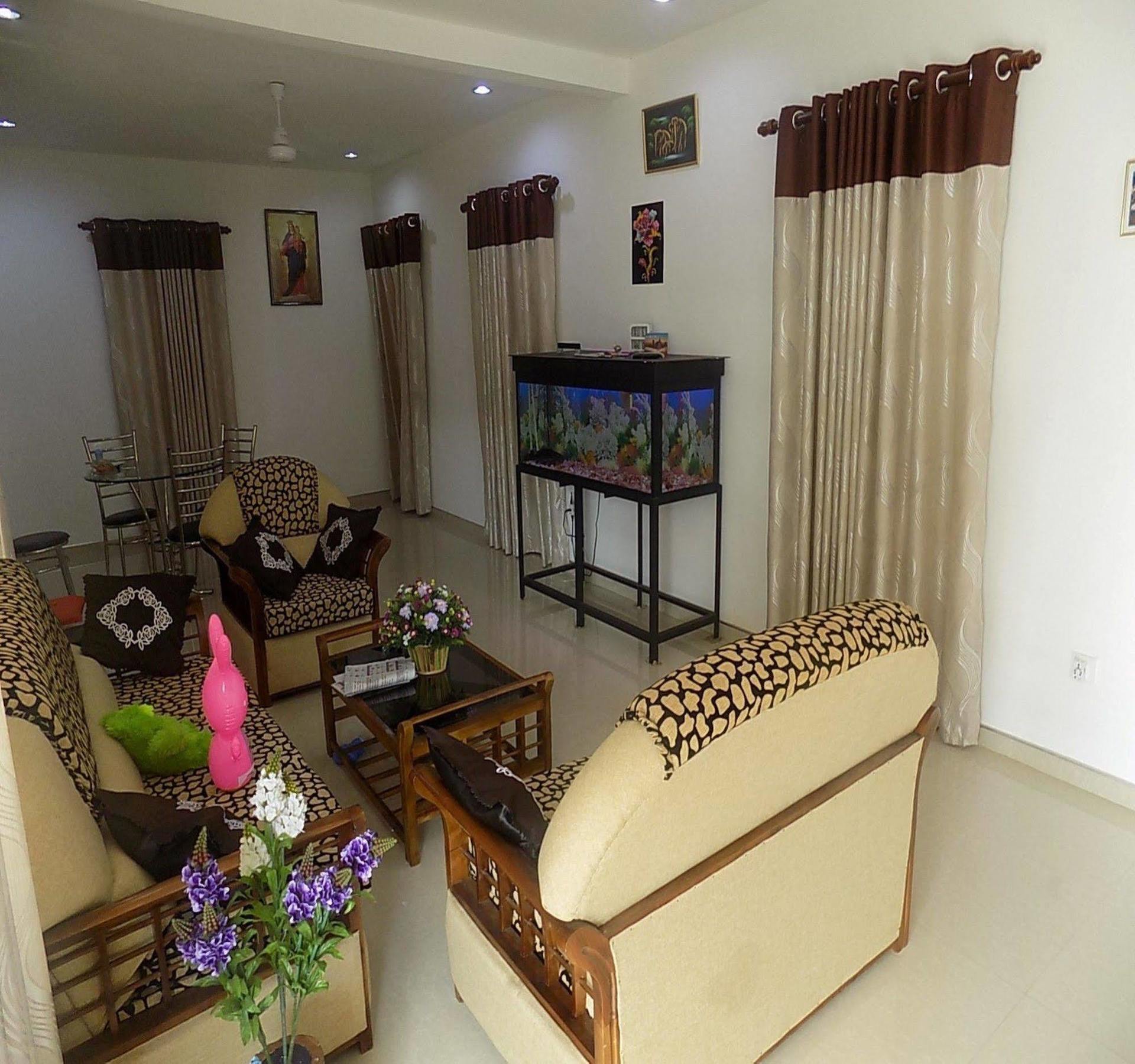 Alexandra Family Villa Негомбо Экстерьер фото